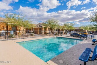 854 S San Marcos Dr in Apache Junction, AZ - Foto de edificio - Building Photo