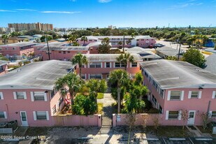 411 Madison Ave in Cape Canaveral, FL - Building Photo