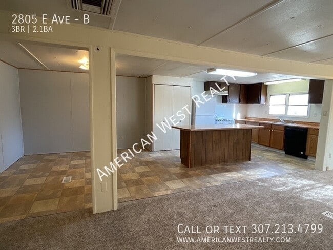 2805 E Ave in Cody, WY - Building Photo - Building Photo
