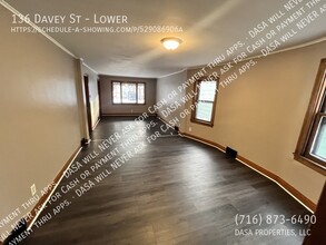 136 Davey St in Buffalo, NY - Building Photo - Building Photo