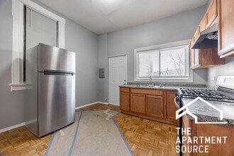 1877 N Milwaukee Ave, Unit 3 in Chicago, IL - Foto de edificio - Building Photo