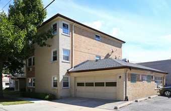 6823 N Overhill Ave in Chicago, IL - Building Photo - Building Photo