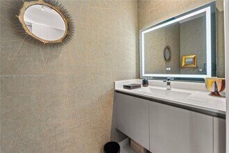 Ten30 in Miami Beach, FL - Building Photo - Building Photo