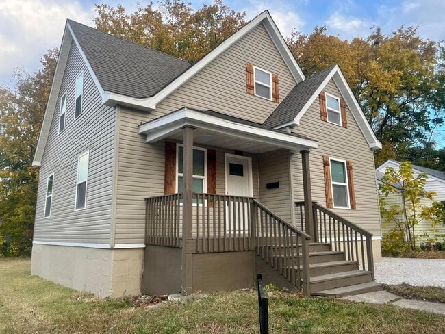 property at 1101 Pannell St