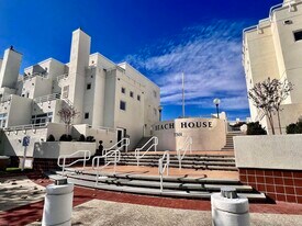 7701 Atlantic Ave in Margate City, NJ - Building Photo