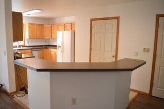 1709 Carns Dr in Madison, WI - Building Photo - Building Photo