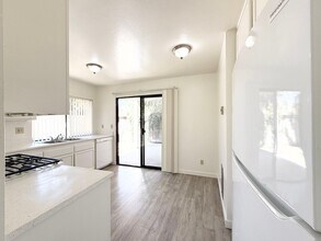 136 Avenida Las Brisas in Oceanside, CA - Building Photo - Building Photo