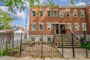 1166 W Cullerton St in Chicago, IL - Building Photo