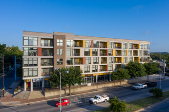 Cole Apartments in Austin, TX - Foto de edificio - Building Photo