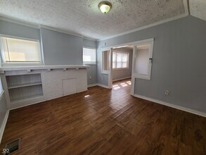 145 W 35th St in Indianapolis, IN - Building Photo - Building Photo