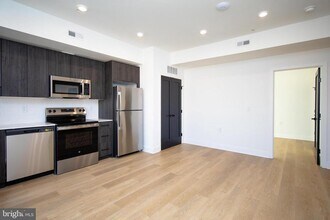 633 N 5th St in Philadelphia, PA - Building Photo - Building Photo