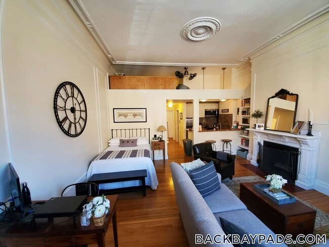 235 Beacon St, Unit 3