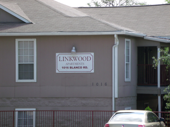 Linkwood Apartments in San Antonio, TX - Building Photo - Building Photo