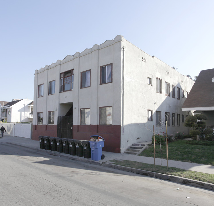 236 N Coronado St in Los Angeles, CA - Building Photo