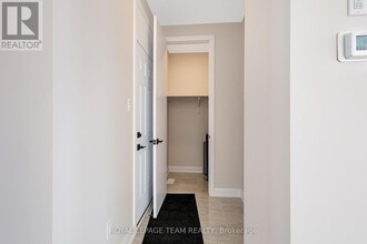 158 Beebalm Cres in Ottawa, ON - Building Photo - Building Photo