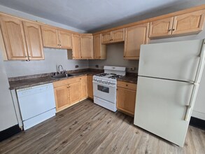 1023 Rumsey Ave in Erie, PA - Building Photo - Building Photo