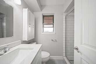 5013 Camden Ln in Pearland, TX - Building Photo - Building Photo