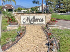 22608 La Puebla in Mission Viejo, CA - Building Photo