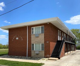 49 N Hillside Ave in Hillside, IL - Building Photo - Building Photo