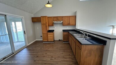 3905 Handley Ave in Louisville, KY - Building Photo - Building Photo