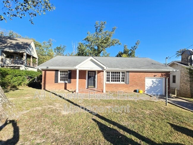 property at 3409 Alta Vista Dr