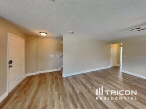 361 Augustine Ct in Oviedo, FL - Building Photo - Building Photo