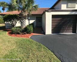 3261 Beach View Way in Melbourne Beach, FL - Building Photo