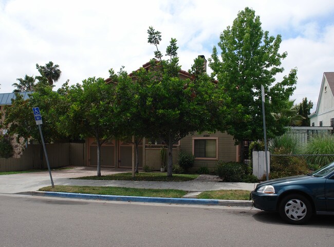 4084 Hamilton St in San Diego, CA - Building Photo - Building Photo