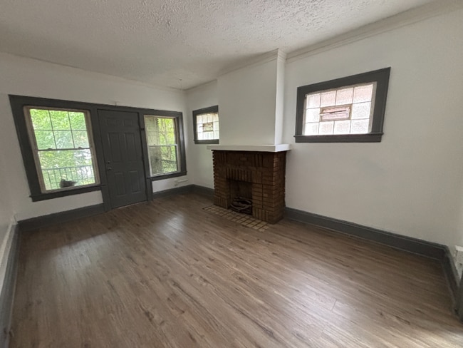 971 E 143rd St in Cleveland, OH - Building Photo - Building Photo