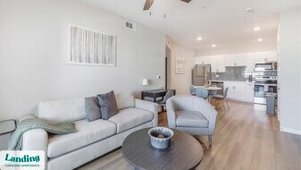 760 S Boulder Hwy in Henderson, NV - Building Photo