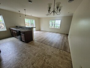 3301 Echo Dells Ave in Stevens Point, WI - Foto de edificio - Building Photo