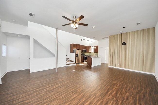 2421 Wentworth St in Houston, TX - Building Photo - Building Photo