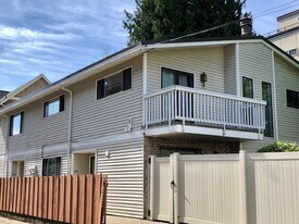 6313-6315 26th Ave NW in Seattle, WA - Building Photo
