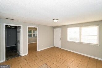 3990 Rutgers Dr SW in Atlanta, GA - Building Photo - Building Photo