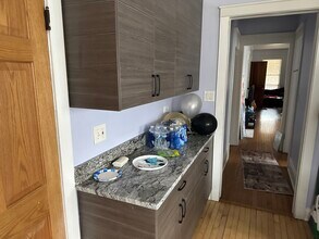 2114 Maple Ave in Evanston, IL - Foto de edificio - Building Photo