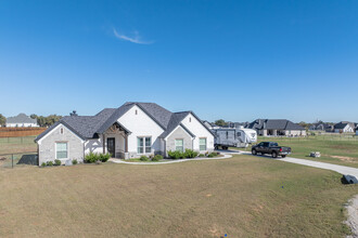 Bittersweet Springs in Springtown, TX - Building Photo - Building Photo