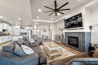 3056 E Columbus River Ct in Nampa, ID - Building Photo - Building Photo