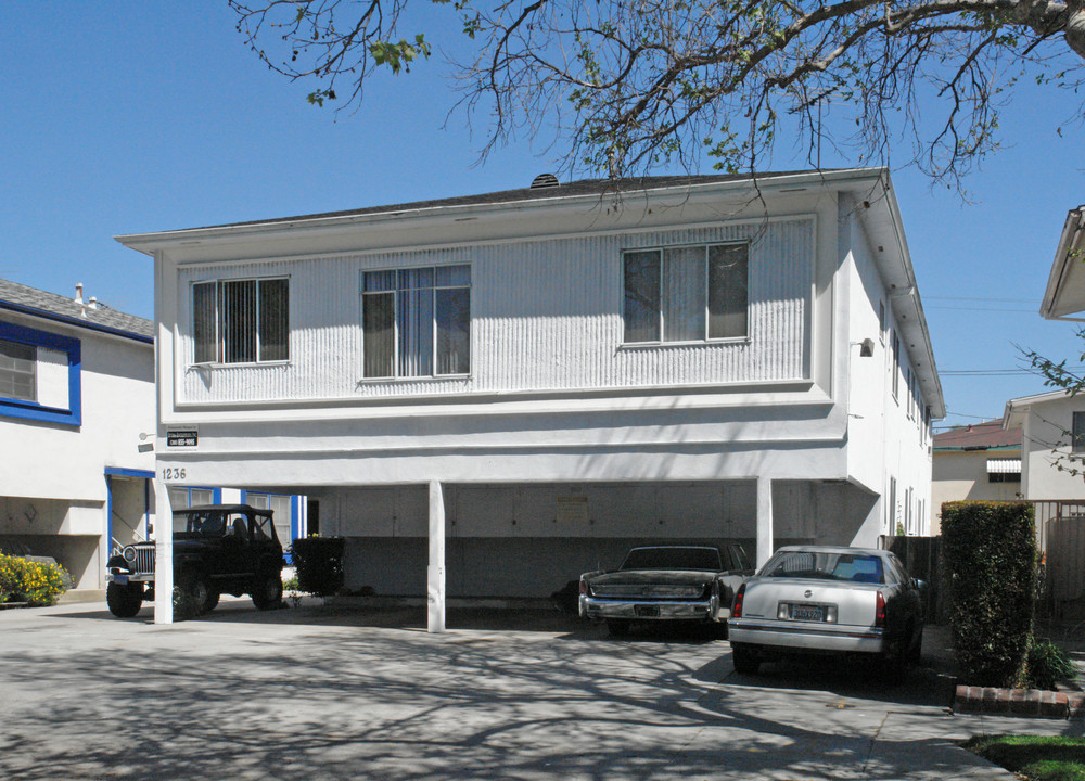 1236 S Sherbourne Dr in Los Angeles, CA - Building Photo