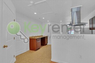 2313 Piercy Way in Sacramento, CA - Building Photo - Building Photo