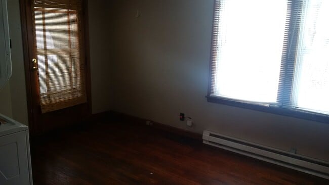 property at 1313.5 E Matlock Rd