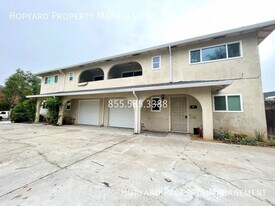 1073 Kottinger Dr in Pleasanton, CA - Building Photo