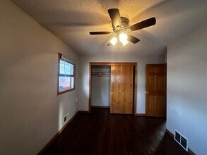 4573 Main St NE, Unit 4573 in Fridley, MN - Building Photo - Building Photo