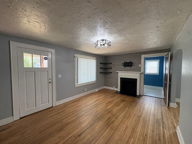 10 Charlotte St in Greenville, SC - Building Photo - Building Photo