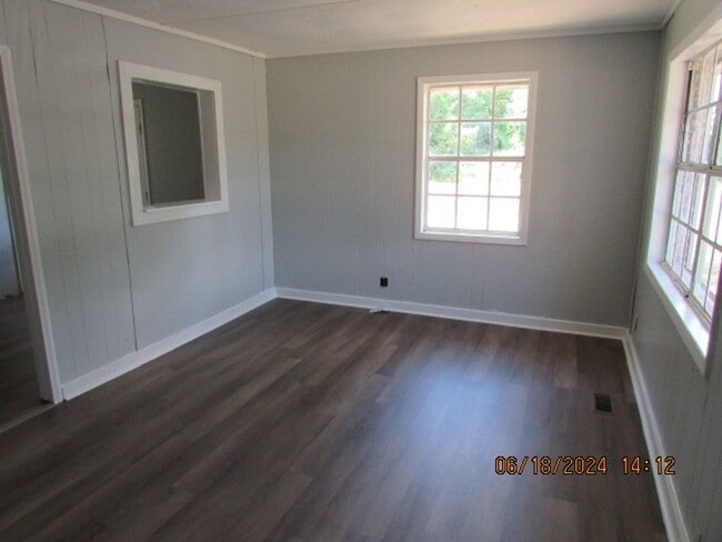 2180 Avenue A in Mayesville, SC - Building Photo - Building Photo