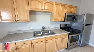 Casa Serena in San Diego, CA - Building Photo - Interior Photo
