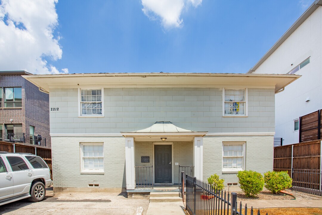 Fitzhugh Apartments in Dallas, TX - Building Photo