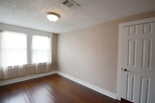 property at 407 N Chappell Hill St