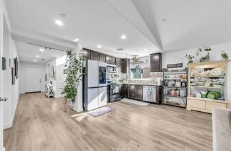 29427 Linden Pl in Wildomar, CA - Foto de edificio - Building Photo