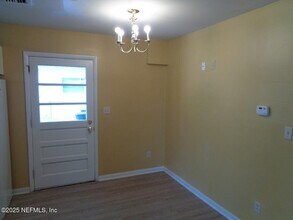 1050 Mantes Ave in Jacksonville, FL - Building Photo - Building Photo