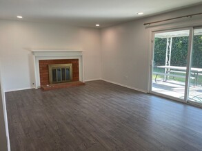 774 Rosewood Ave in Camarillo, CA - Building Photo - Building Photo